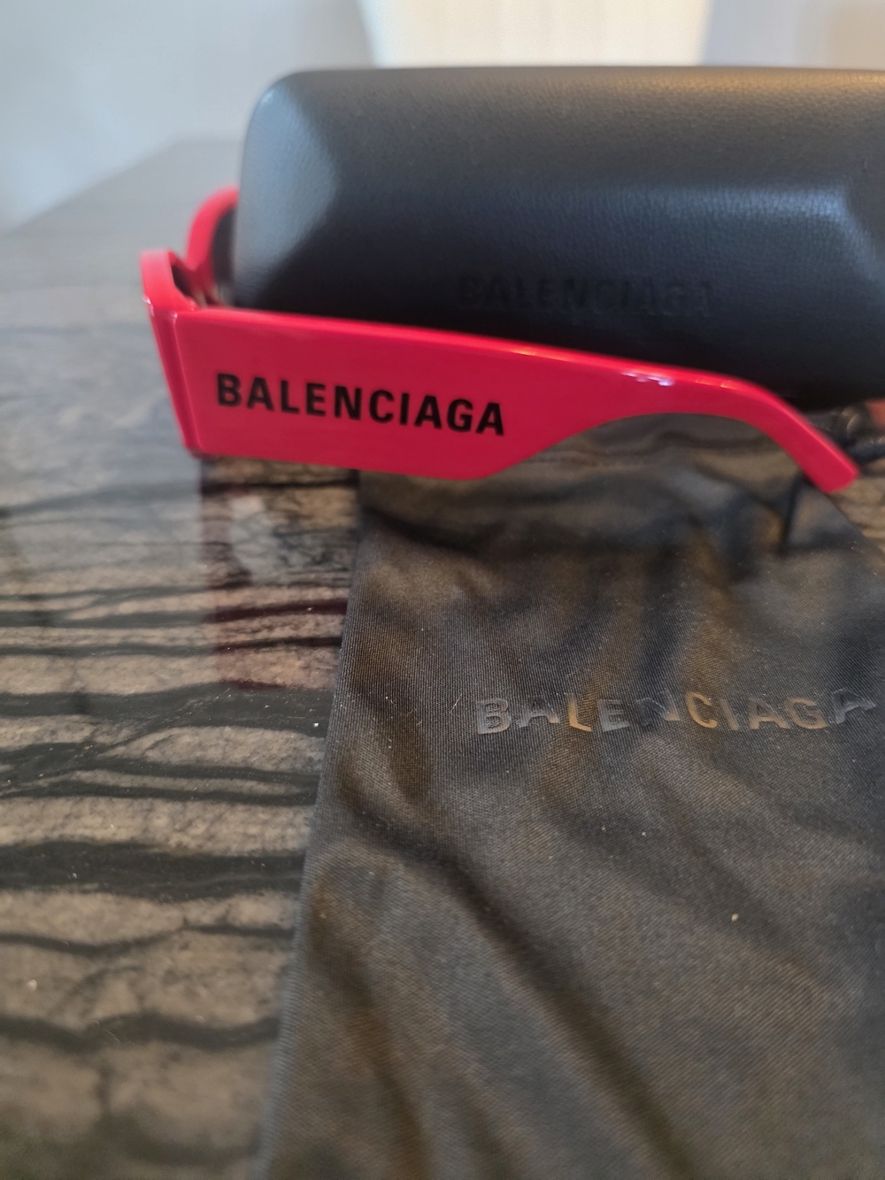 NWT AUTHENTIC Balenciaga BB0258S Bold Logo Sunglasses in Red - Picture 1 of 16